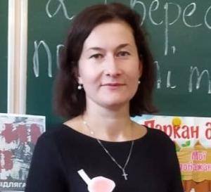 Леся Кухарська