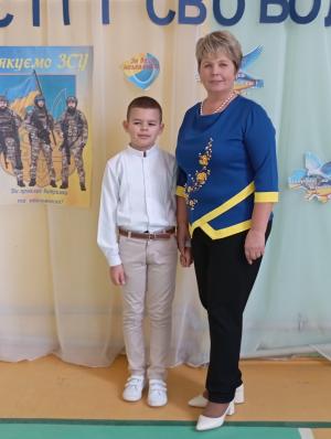 Любов  Хомутник